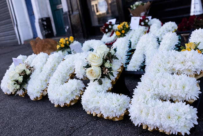 Flower arrangements for funeral